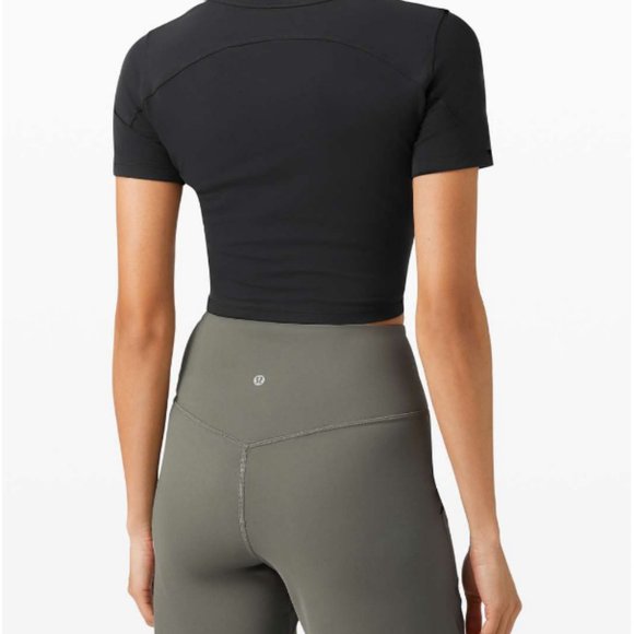 LOOKING FOR: Lululemon Get Centred Short Sleeve Size 6 - Picture 5 of 7